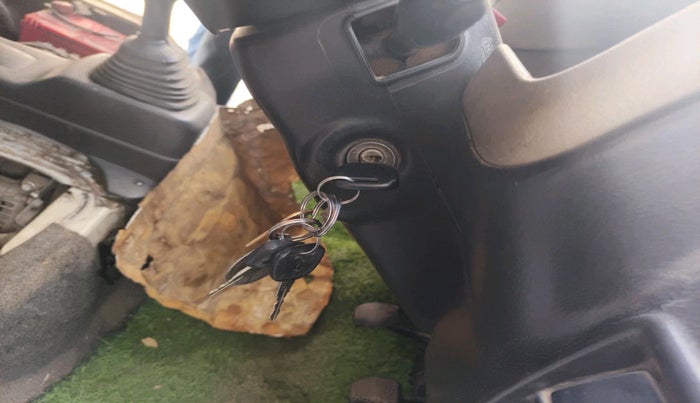 2018 Maruti Eeco 7 STR, Petrol, Manual, 1,15,051 km, interior