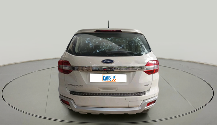 2016 Ford Endeavour TREND 2.2 4X2 AT, Diesel, Automatic, 1,00,587 km, exterior