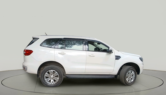 2016 Ford Endeavour TREND 2.2 4X2 AT, Diesel, Automatic, 1,00,587 km, exterior