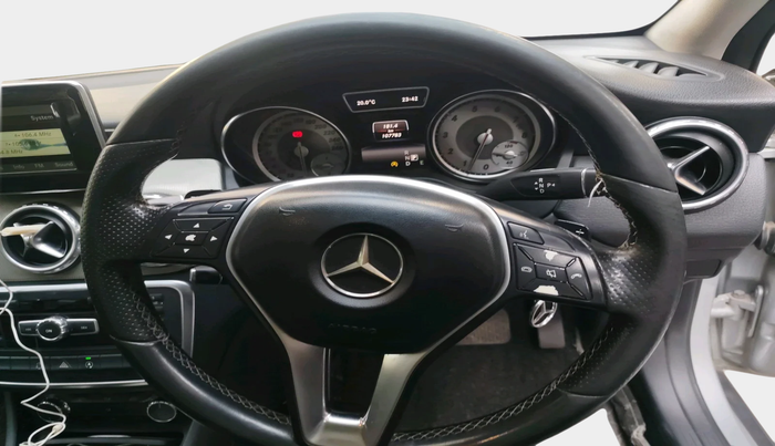 2015 Mercedes Benz GLA Class 200 STYLE , Petrol, Automatic, 1,07,783 km, interior