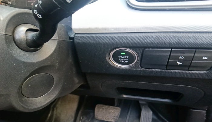 2025 Tata PUNCH Accomplished Plus AMT, Petrol, Automatic, 4,499 km, interior