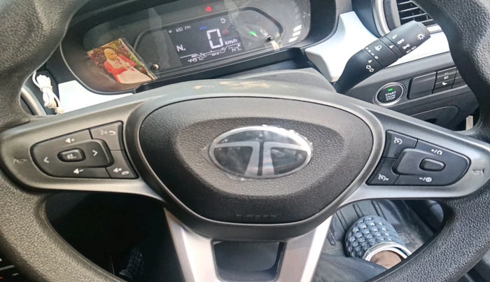 2025 Tata PUNCH Accomplished Plus AMT, Petrol, Automatic, 4,499 km, interior