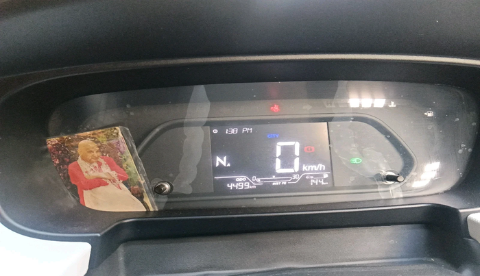 2025 Tata PUNCH Accomplished Plus AMT, Petrol, Automatic, 4,499 km, interior