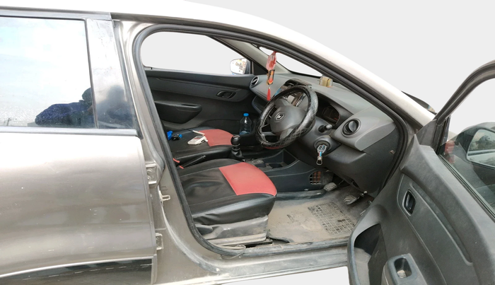 2016 Renault Kwid RXT 0.8, Petrol, Manual, 1,00,413 km, interior