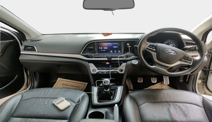 2016 Hyundai New Elantra 2.0 SX (O) MT, Petrol, Manual, 63,254 km, interior