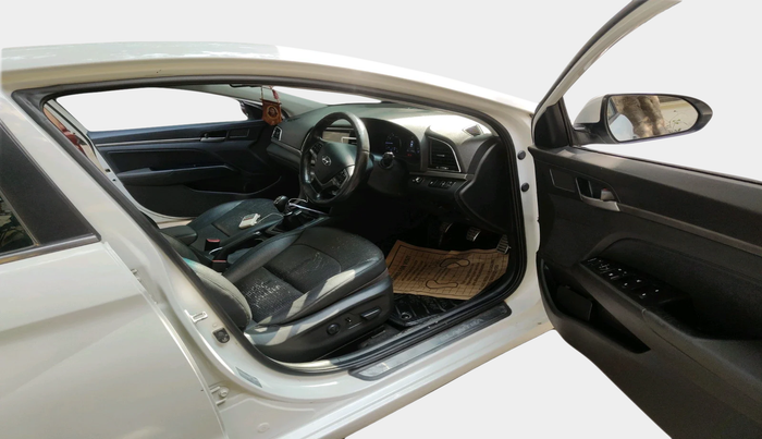 2016 Hyundai New Elantra 2.0 SX (O) MT, Petrol, Manual, 63,254 km, interior