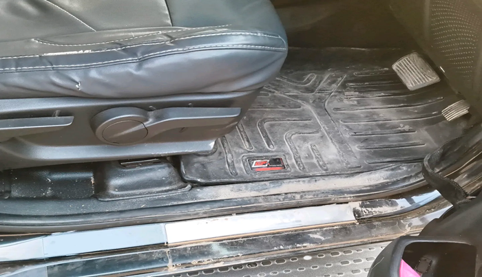 2021 Mahindra Thar LX PETROL HT 4WD AT, Petrol, Automatic, 32,895 km, interior