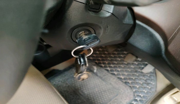 2012 Honda Brio V MT, Petrol, Manual, 1,56,409 km, interior