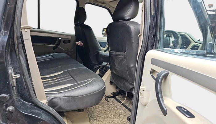 2018 Mahindra Scorpio S11 2WD, Diesel, Manual, 75,513 km, interior