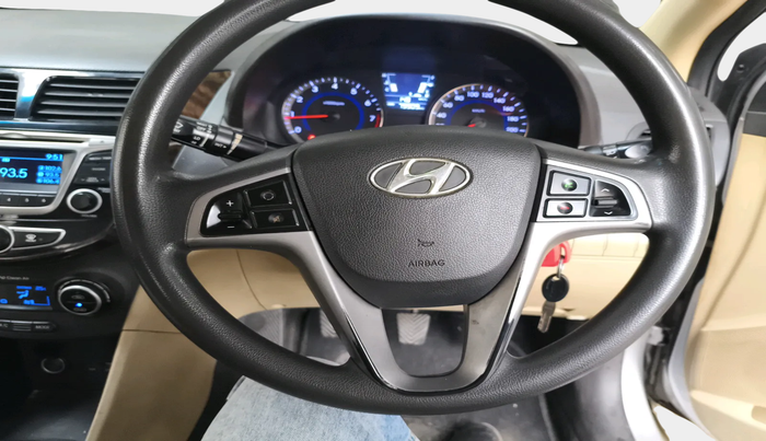 2015 Hyundai Verna FLUIDIC 4S 1.6 VTVT S, Petrol, Manual, 79,909 km, interior