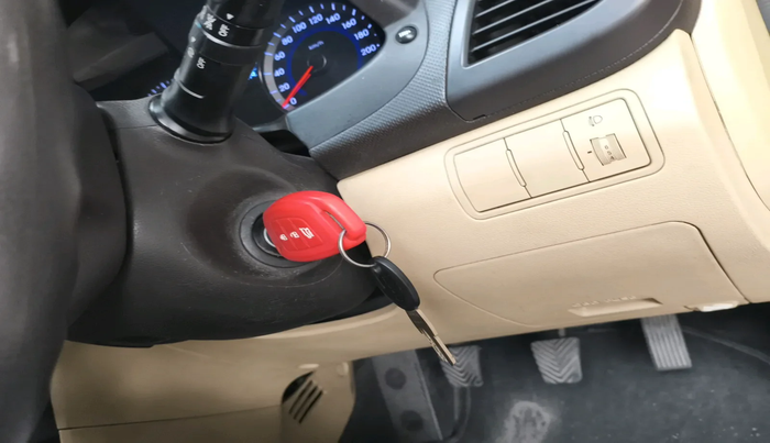 2015 Hyundai Verna FLUIDIC 4S 1.6 VTVT S, Petrol, Manual, 79,909 km, interior