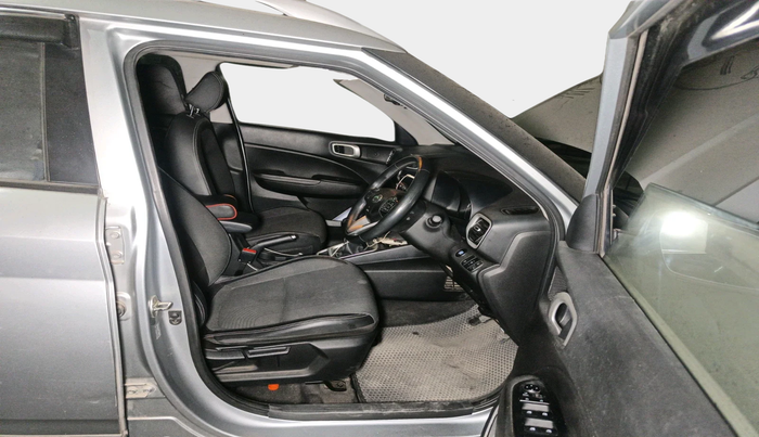 2019 Hyundai VENUE SX(O) 1.4 CRDI, Diesel, Manual, 79,895 km, interior