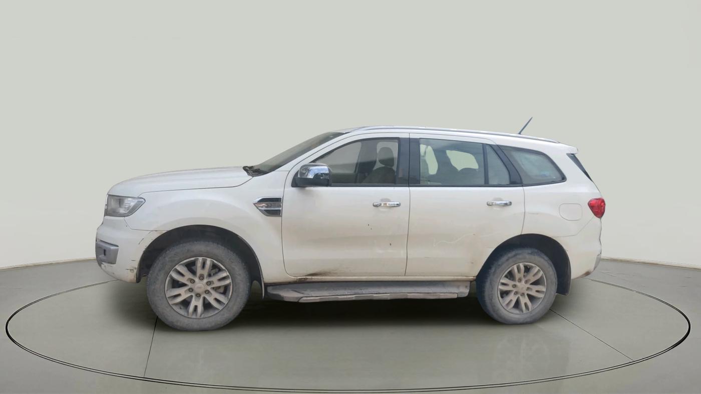 2017 Ford Endeavour TITANIUM 3.2 4X4 AT, Diesel, Automatic, 1,32,340 km, exterior