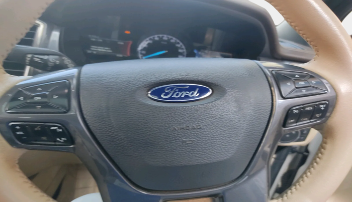 2017 Ford Endeavour TITANIUM 3.2 4X4 AT, Diesel, Automatic, 1,32,340 km, interior