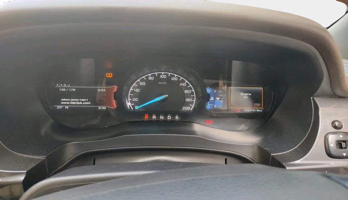 2017 Ford Endeavour TITANIUM 3.2 4X4 AT, Diesel, Automatic, 1,32,340 km, interior
