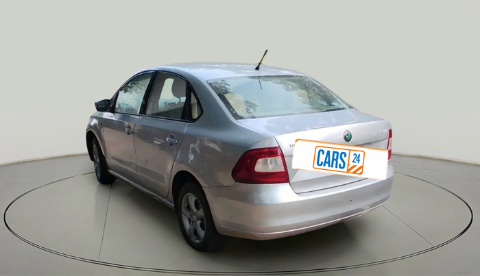 2013 Skoda Rapid ELEGANCE 1.6 TDI CR MT, Diesel, Manual, 1,77,508 km, exterior