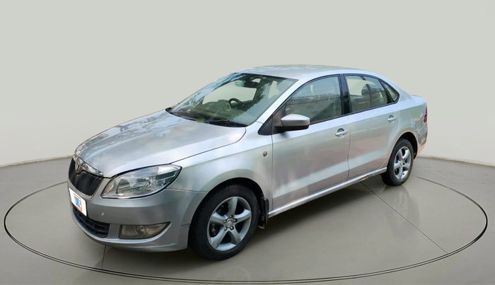 2013 Skoda Rapid ELEGANCE 1.6 TDI CR MT, Diesel, Manual, 1,77,508 km, exterior