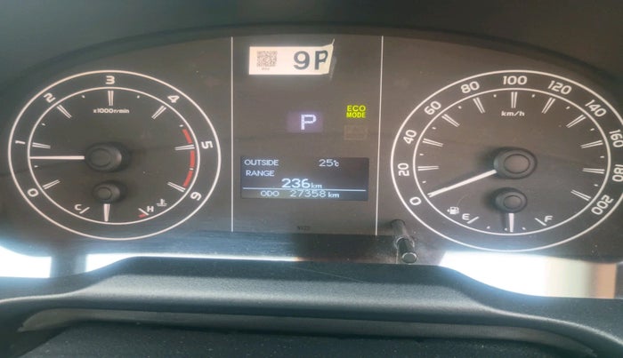 2022 Toyota Innova Crysta 2.4 GX AT 7 STR, Diesel, Automatic, 27,358 km, interior