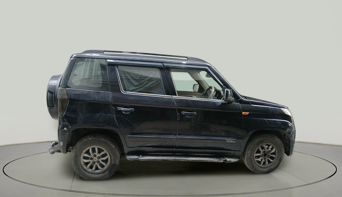 2016 Mahindra TUV300 T8, Diesel, Manual, 1,42,876 km, exterior