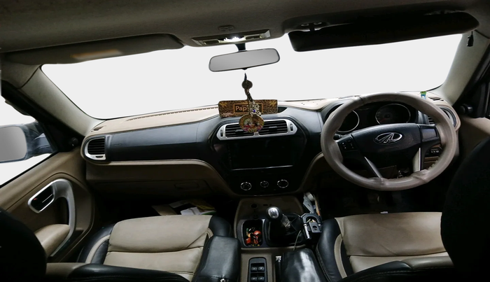 2016 Mahindra TUV300 T8, Diesel, Manual, 1,42,876 km, interior