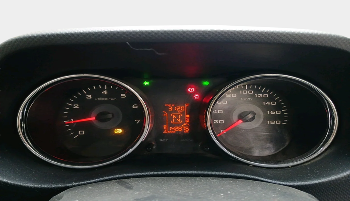 2016 Mahindra TUV300 T8, Diesel, Manual, 1,42,876 km, interior