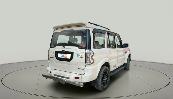 2017 Mahindra Scorpio S6 PLUS 1.99, Diesel, Manual, 1,39,961 km, exterior