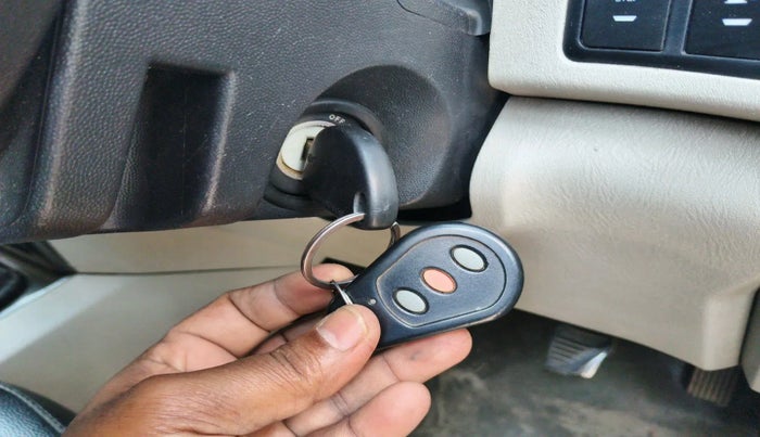 2017 Mahindra Scorpio S6 PLUS 1.99, Diesel, Manual, 1,39,961 km, interior