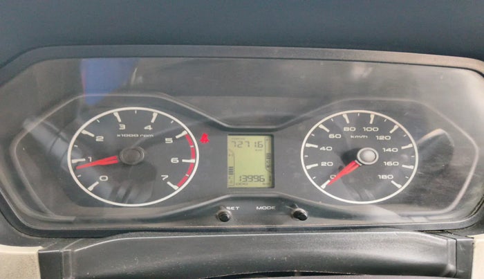 2017 Mahindra Scorpio S6 PLUS 1.99, Diesel, Manual, 1,39,961 km, interior