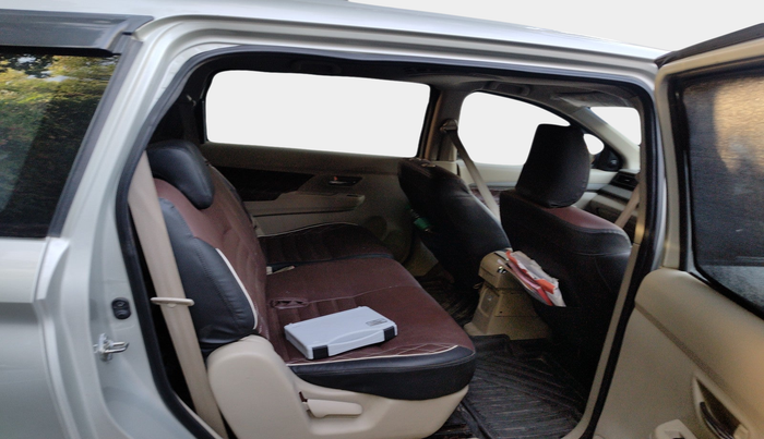 2022 Maruti Ertiga VXI CNG, Petrol, Manual, 75,731 km, interior