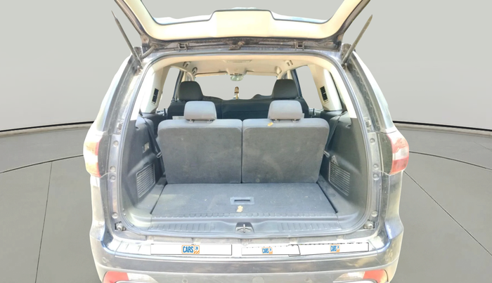 2017 Tata Hexa XM 4X2 7 STR, Diesel, Manual, 81,510 km, exterior