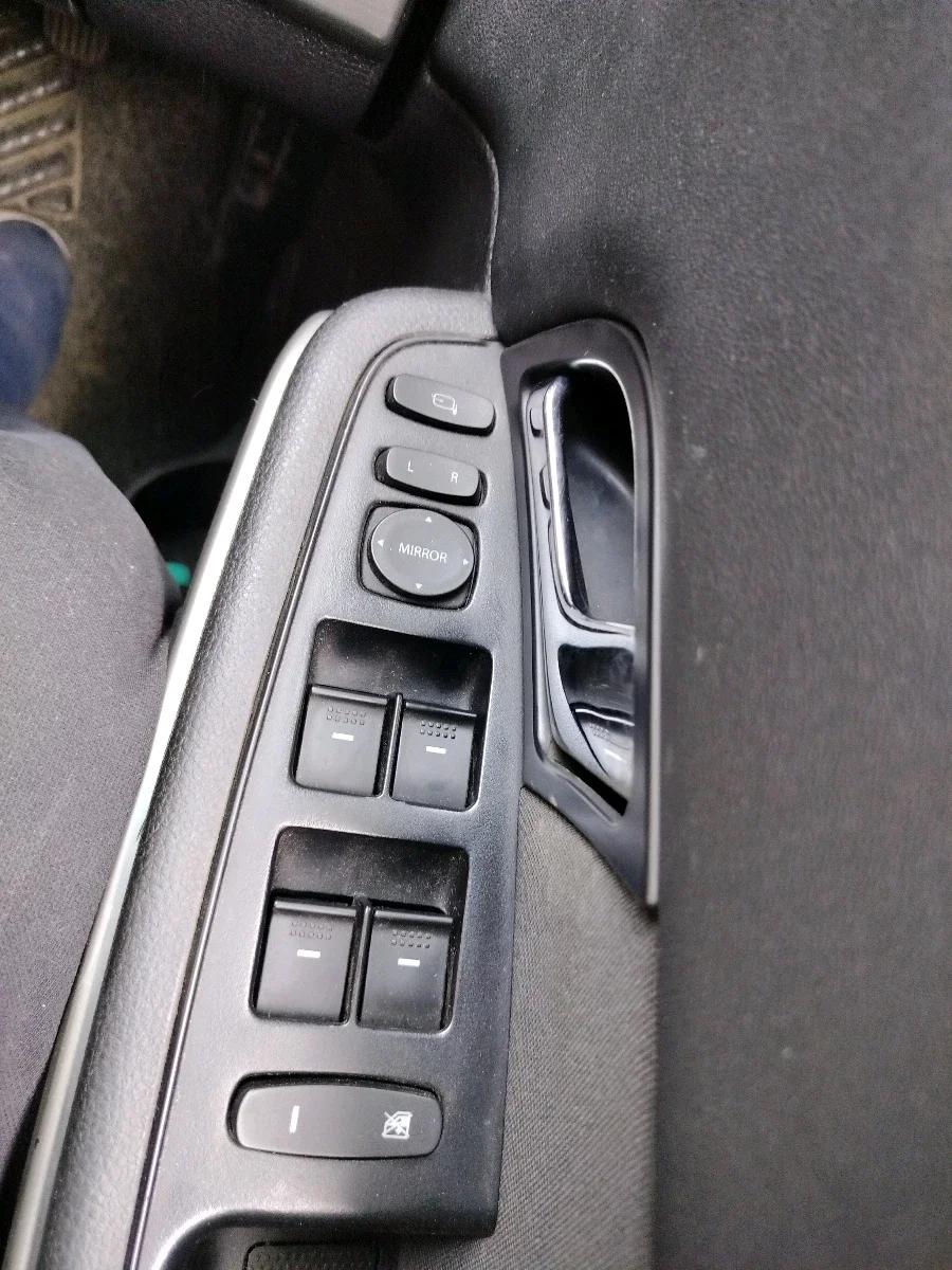2017 Tata Hexa XM 4X2 7 STR, Diesel, Manual, 81,510 km, interior