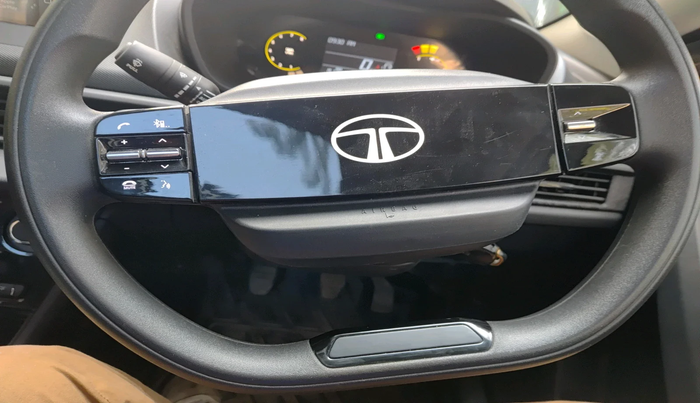 2025 Tata NEXON Smart Plus S 1.2 iCNG, Petrol, Manual, 15,175 km, interior