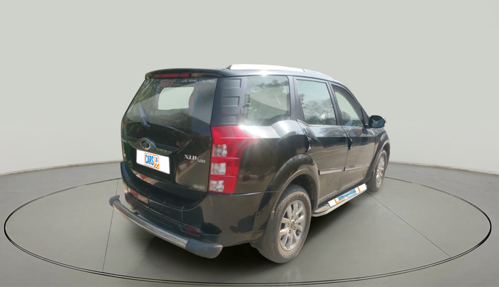 2017 Mahindra XUV500 W10, Diesel, Manual, 61,571 km, exterior