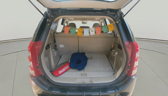 2017 Mahindra XUV500 W10, Diesel, Manual, 61,571 km, exterior