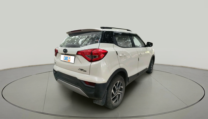 2022 Mahindra XUV300 W8 (O) 1.2 PETROL, Petrol, Manual, 35,464 km, exterior