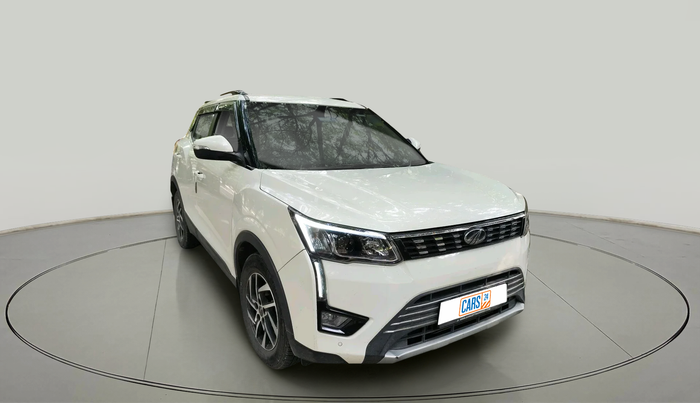 2022 Mahindra XUV300 W8 (O) 1.2 PETROL, Petrol, Manual, 35,464 km, exterior