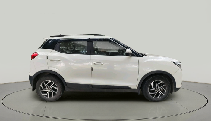 2022 Mahindra XUV300 W8 (O) 1.2 PETROL, Petrol, Manual, 35,464 km, exterior