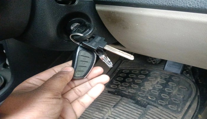 2011 Volkswagen Polo TRENDLINE 1.2L PETROL, Petrol, Manual, 75,931 km, interior