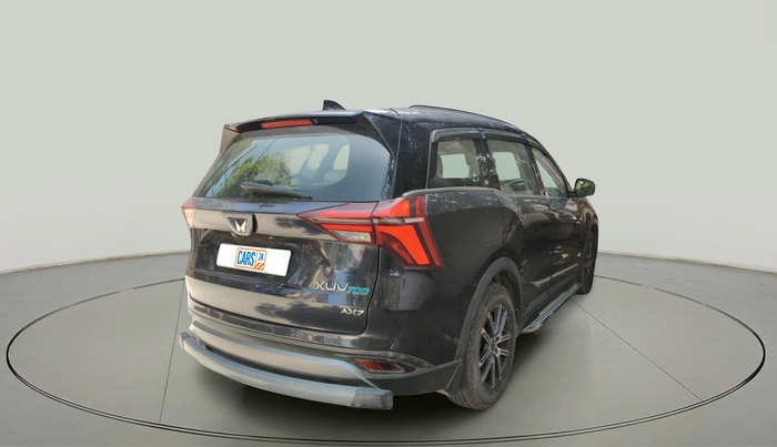 2022 Mahindra XUV700 AX 7 P AT 7 STR, Petrol, Automatic, 55,149 km, exterior