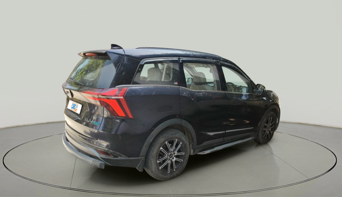 2022 Mahindra XUV700 AX 7 P AT 7 STR, Petrol, Automatic, 55,149 km, exterior