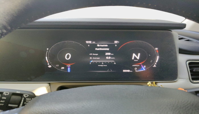 2022 Mahindra XUV700 AX 7 P AT 7 STR, Petrol, Automatic, 55,149 km, interior
