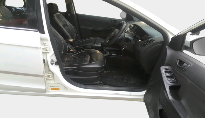 2015 Tata Bolt XM REVOTRON, Petrol, Manual, 61,265 km, interior