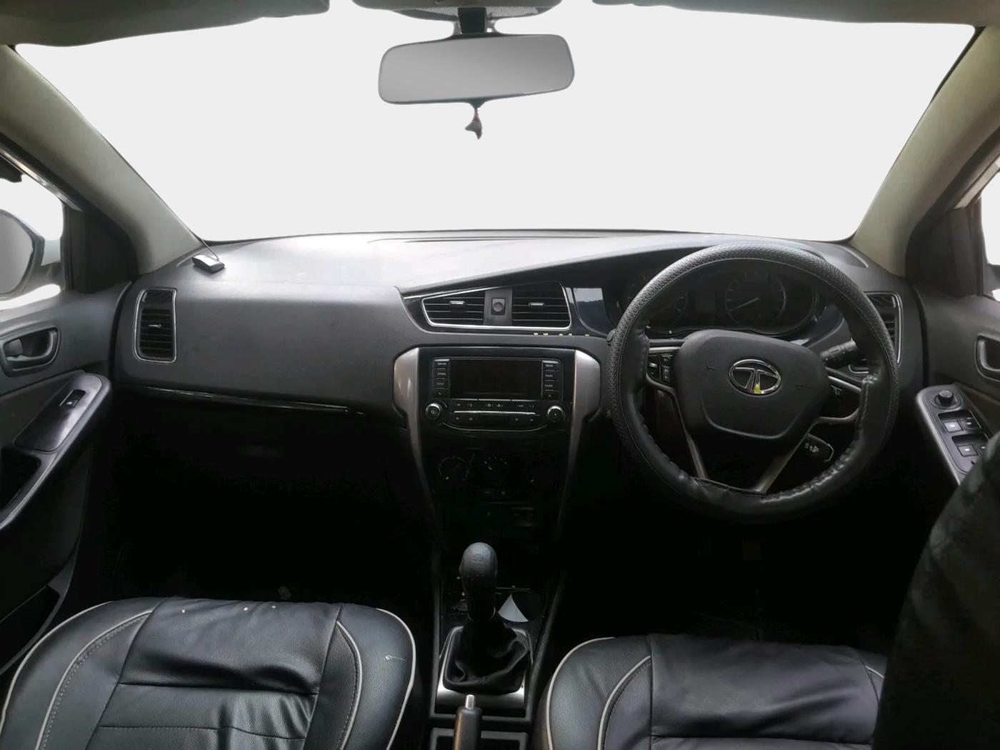 2015 Tata Bolt XM REVOTRON, Petrol, Manual, 61,265 km, interior
