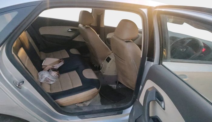 2012 Volkswagen Vento TRENDLINE 1.6, Petrol, Manual, 83,393 km, interior