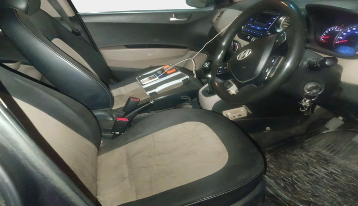 2015 Hyundai Grand i10 SPORTZ 1.2 KAPPA VTVT, Petrol, Manual, 1,01,864 km, interior