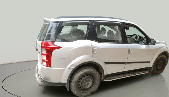 2017 Mahindra XUV500 W6 1.99, Diesel, Manual, 44,000 km, exterior