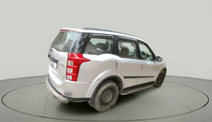 2017 Mahindra XUV500 W6 1.99, Diesel, Manual, 44,000 km, exterior