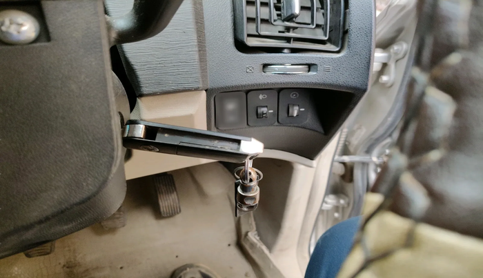 2017 Mahindra XUV500 W6 1.99, Diesel, Manual, 44,000 km, interior