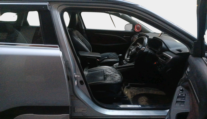 2022 Maruti BREZZA ZXI SMART HYBRID , Petrol, Manual, 36,748 km, interior