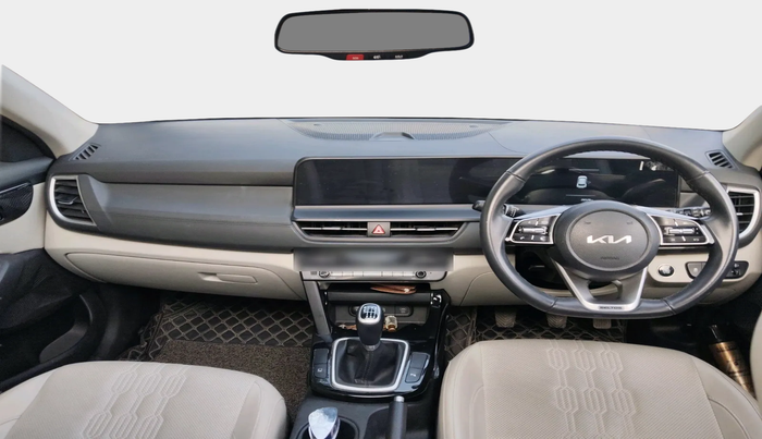 2023 KIA SELTOS  HTX 1.5 PETROL MT, Petrol, Manual, 26,528 km, interior